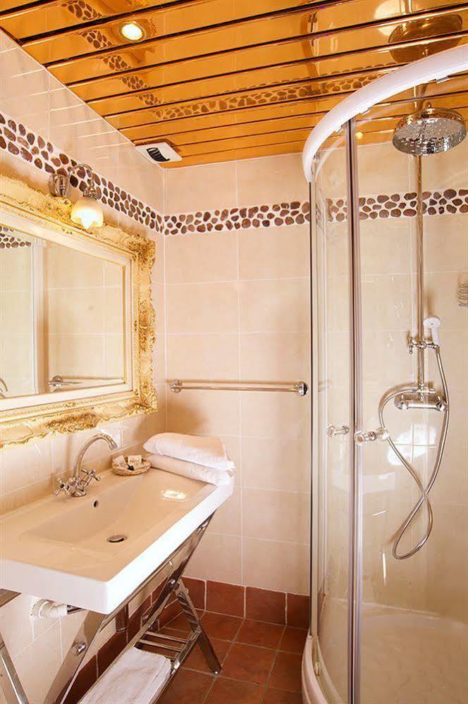 Hotel De Venise Paris Bagian luar foto